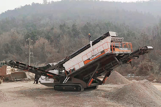 Track-Mounted Mobile Screener